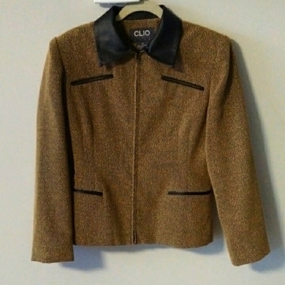 Vintage jacket with shoulder pads